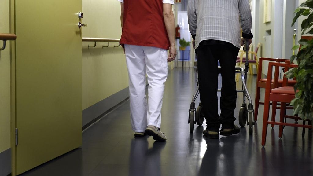 Myös koko sopimusalaa koskeva ylityö- ja vuoronvaihtokielto päättyy heti.