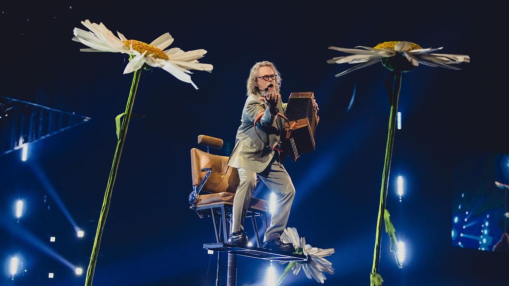 Kuvassa Antti Paalanen, jonka esitys on vedonlyöntitilastoissa illan toiseksi suosituin voittajaksi.