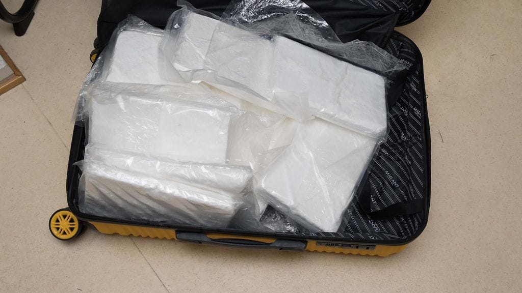 poliisi_murhan yritys_15vuotiaat_amfetamiini