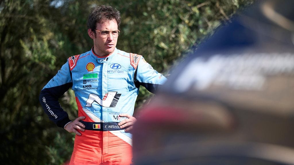 Thierry Neuvillen ajotyyli Kenian MM-rallissa on ollut Jonne Halttusen mielestä ainakin ajoittain liian riskialtis.