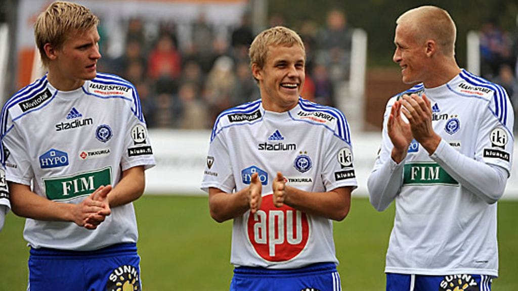 Juhani Ojala, Teemu Pukki ja Cheyne Fowler, kuva:Lehtikuva/Janne Nousiainen