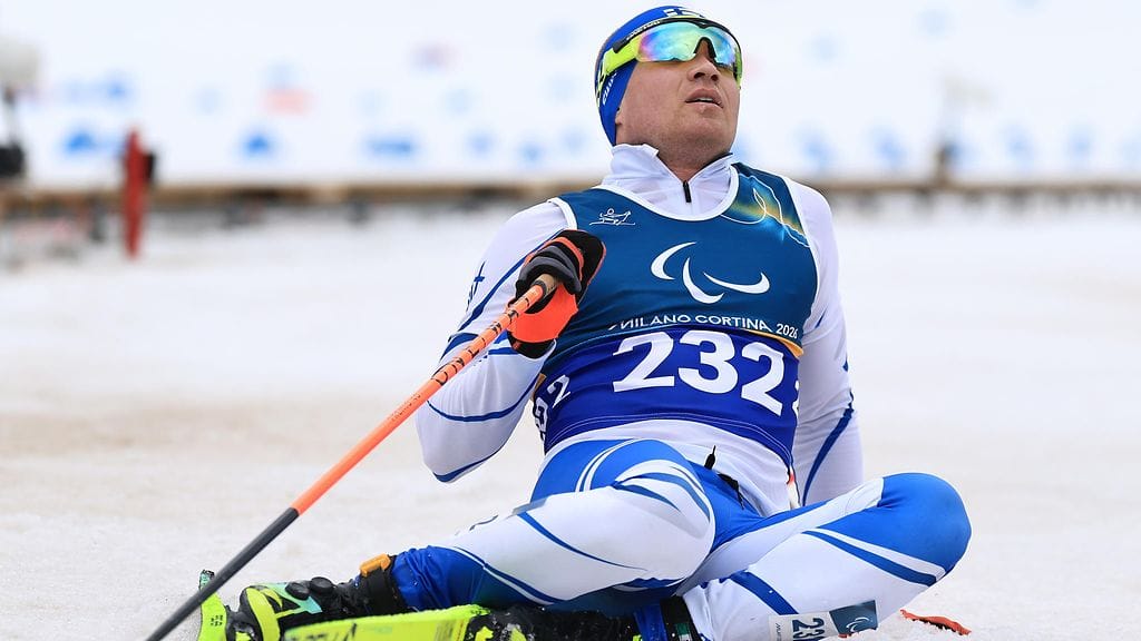 Inkki Inola hiihti hopeaa Milano-Cortinan paralympialaisissa.