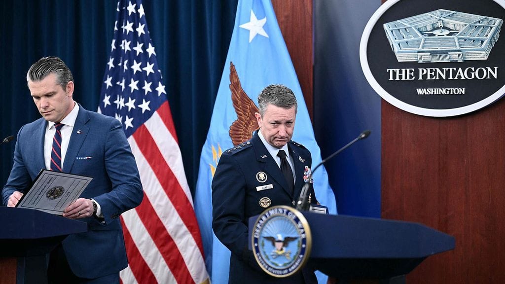 LK 12.3.2026 Yhdysvaltain puolustusministeri Pete Hegseth 2. maaliskuuta 2026. 4