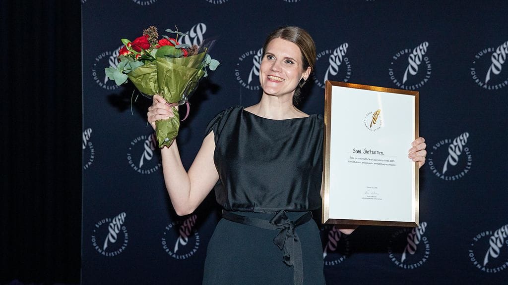 Helsingin Sanomien Berliinin-kirjeenvaihtaja Suvi Turtiainen palkittiin Vuoden journalistina Suuri journalistipalkinto -gaalassa Oulussa.