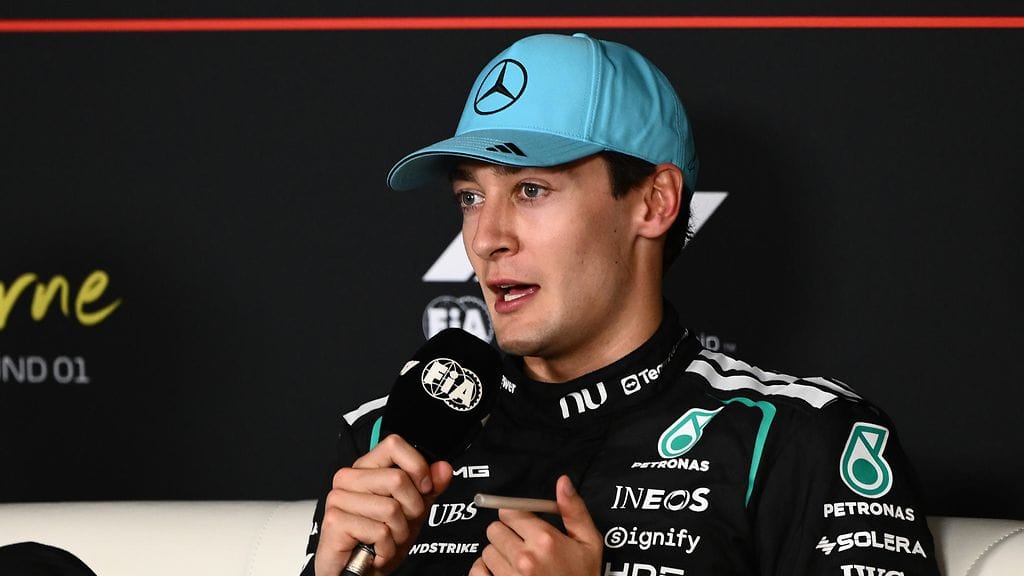 MM-sarjaa johtava George Russell syyttää Ferraria itsekkyydestä.