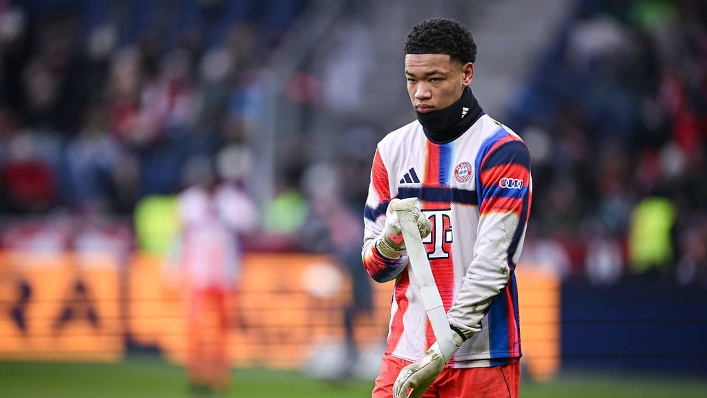 Leonard Prescott istui viikonloppuna jo penkillä, kun Bayern pelasi Leverkusenia vastaan tasapelin.