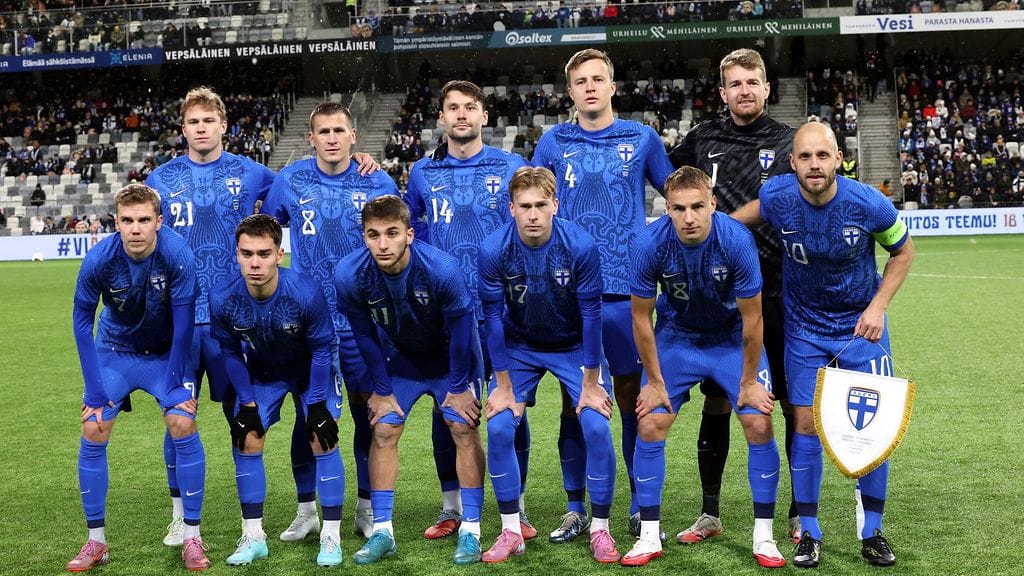 Suomen miesten jalkapallomaajoukkueen avaus marraskuussa Andorra-ottelun alla.