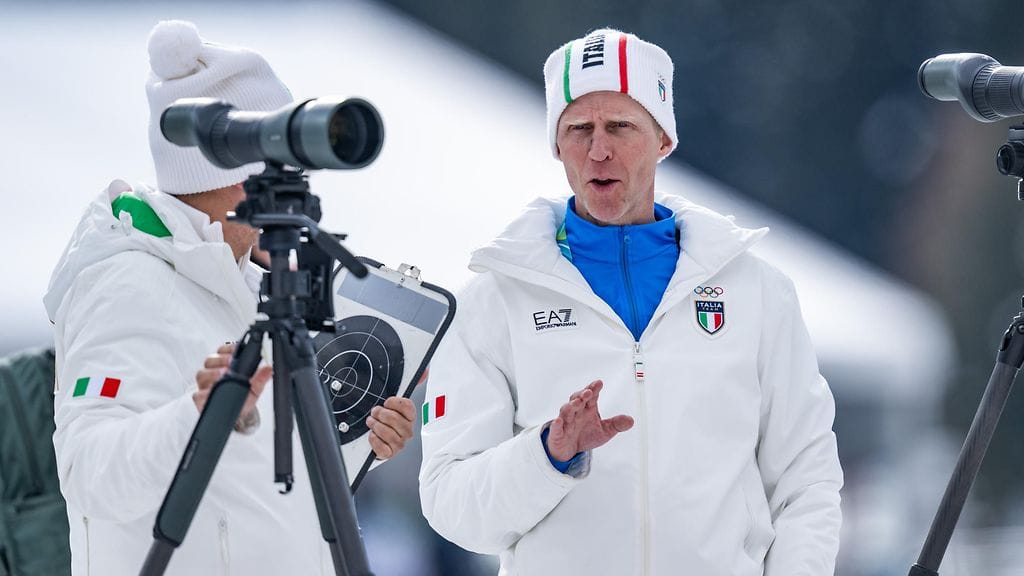 Jonne Kähkönen jättää Italian naisten ampumahiihtomaajoukkueen
