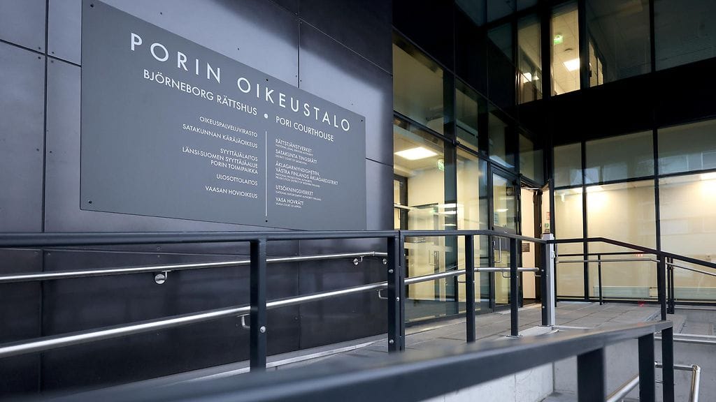 Syyttäjä vaatii tuhotyöstä syytetylle palomestarille yli kahden vuoden ehdotonta vankeusrangaistusta.