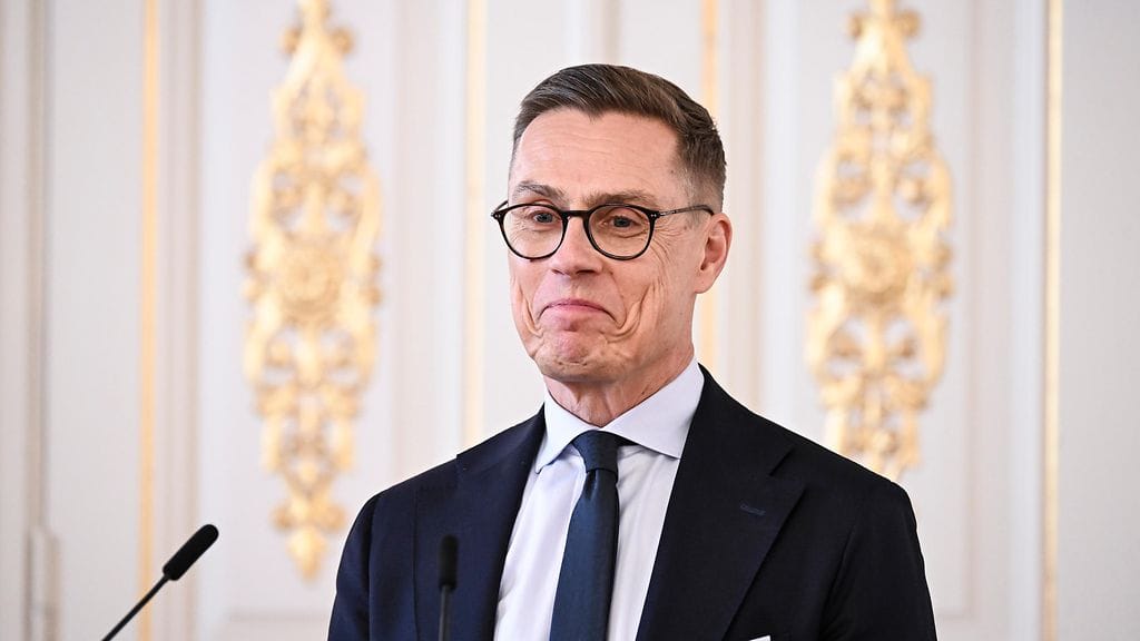 Presidentti Alexander Stubb ja hänen puolisonsa Suzanne Innes-Stubb osallistuvat Ruotsin kuningas Kaarle Kustaan 80-vuotissyntymäpäiville.