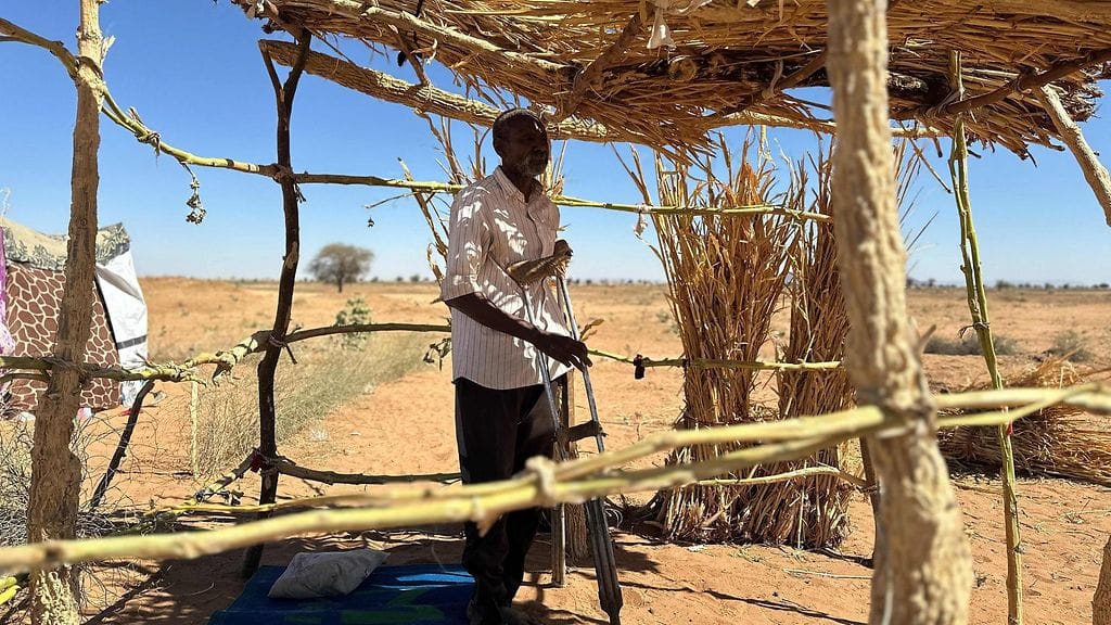 Sudanilainen pakolainen Ibrahim Noureldin sanoo olleensa vangittuna ja kidutettuna Rapid Support Forcesin (RSF) vankiloissa ennen pakenemistaan El-Fasherista. Tuhansien ihmisten arvioidaan olleen pidätettyinä lokakuussa RSF:n Pohjois-Darfurin El-Fasherin valtauksessa.