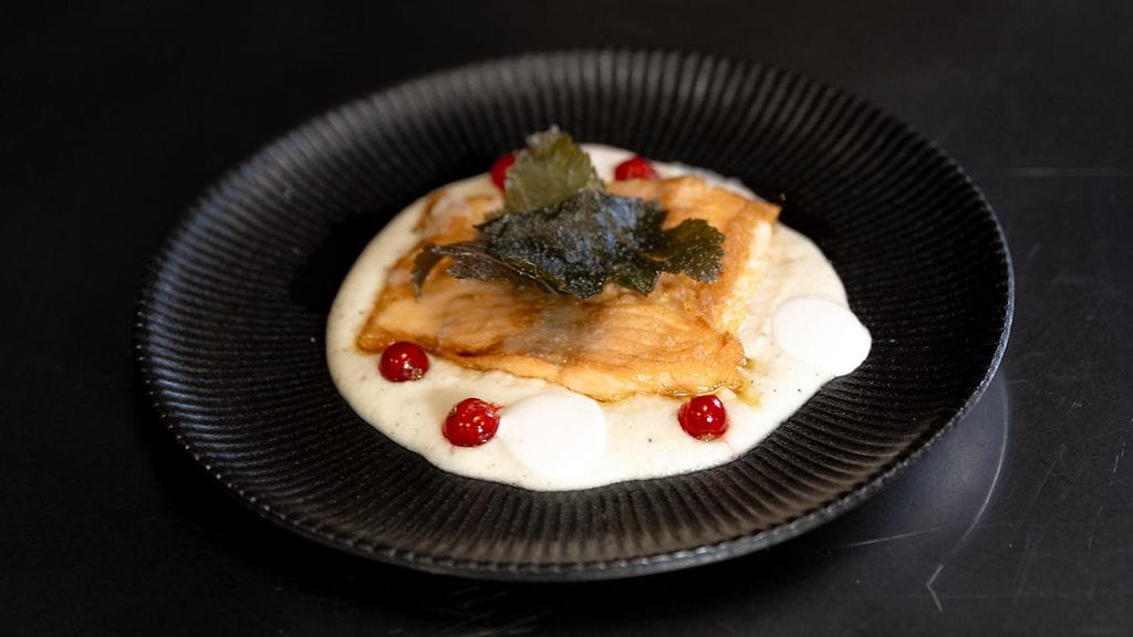 MasterChef: Nieriää, Mustajuuripyreetä ja Punaherukkaa – Juulin resepti