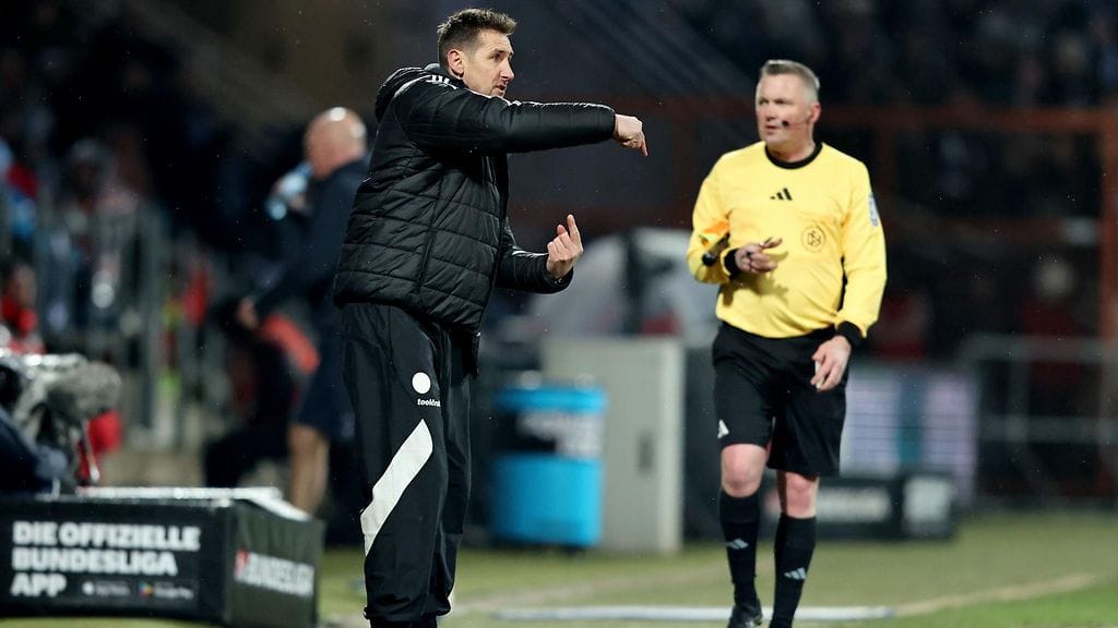 Miroslav Klose luotsaa Adam Marhievin edustamaa FC Nürnbergiä.