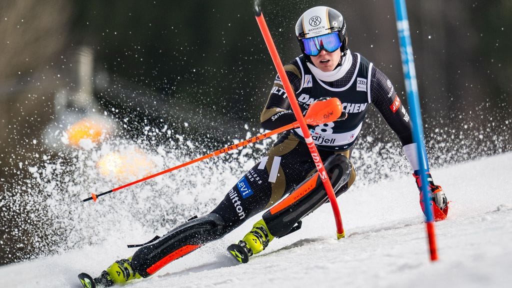 Eduard Hallberg oli kolmas alppihiihdon maailmancupin viimeisessä pujottelussa Lillehammerissa keskiviikkona.