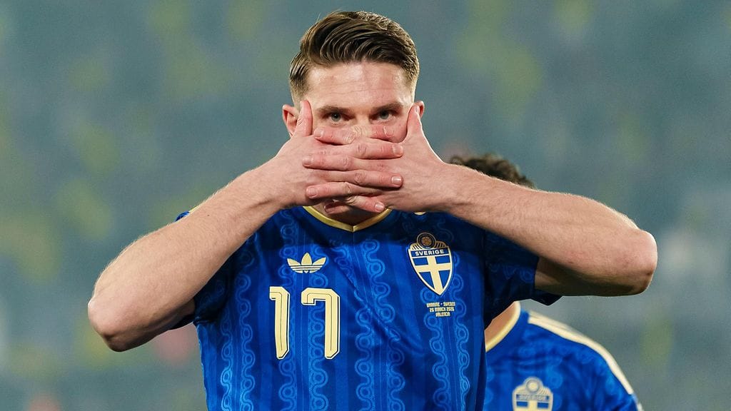 Ruotsin sankari Viktor Gyökeres tuuletti osumiaan tutuin elein.