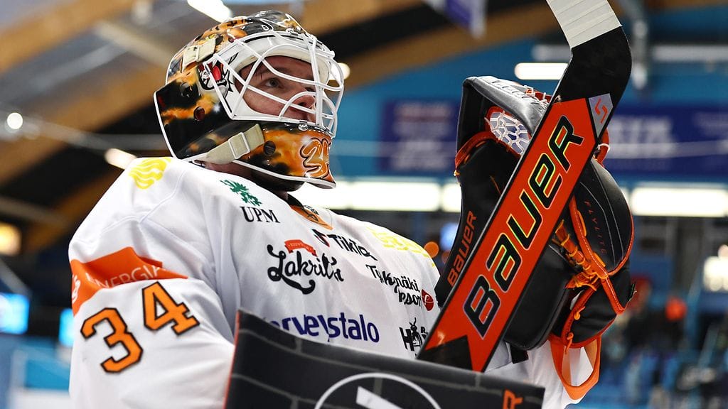 Eetu Randelinin lisäksi myös toinen maalivahti Jasper Patrikainen on sivussa KooKoon kauden avausottelusta.