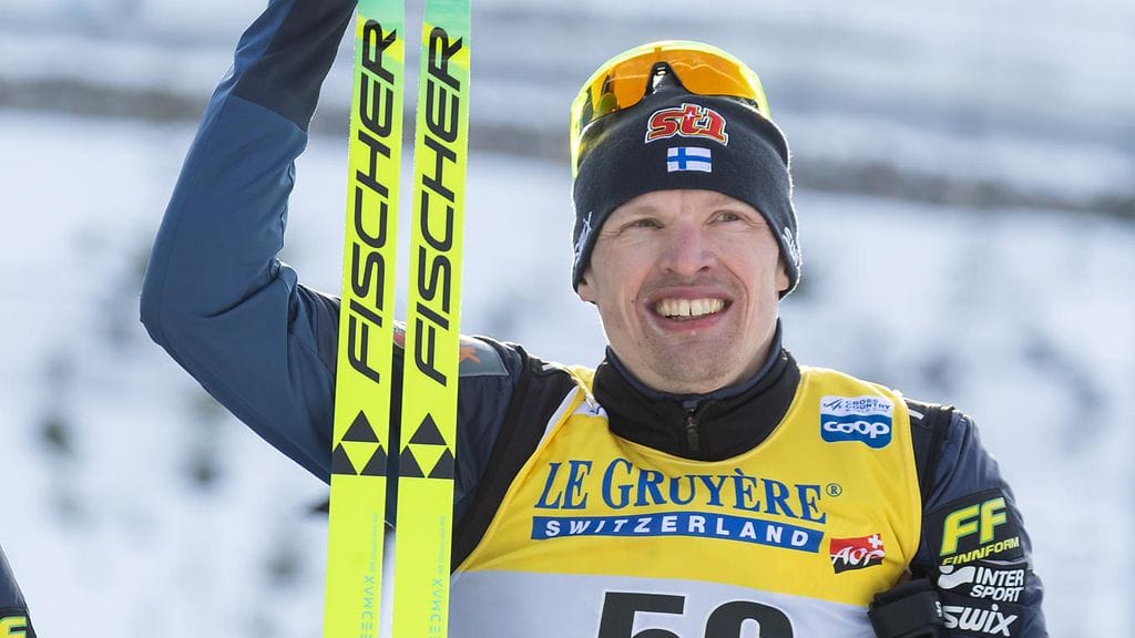 Iivo Niskanen pyyhälsi helpohkosti voittoon Ounasvaaralla. Kuva Lahden maailmancupin kilpailusta.