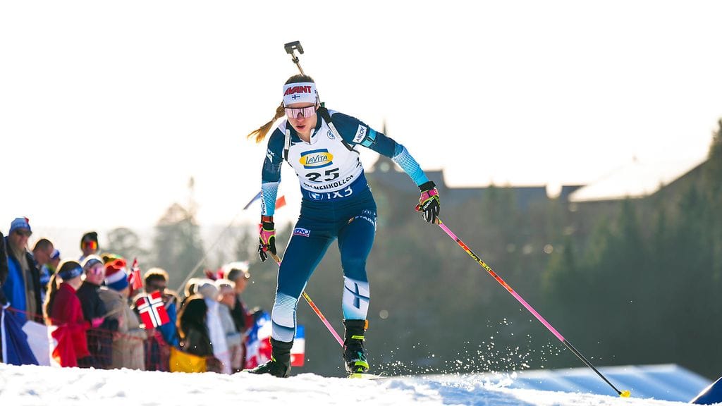 Suvi Minkkinen jäi kauas kärjestä ampumahiihdon SM-kisoissa.