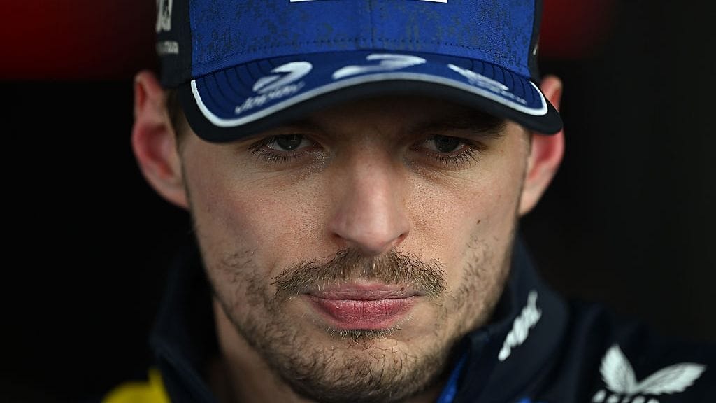 Max Verstappen käski The Guardianin F1-toimittajaa Giles Richardsia poistumaan lehdistötilaisuudesta Japanissa.