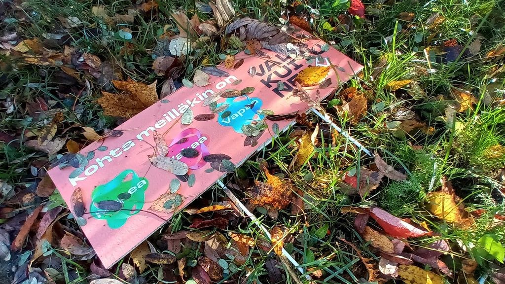 Valokuiturakentaja Valokuitusen mainostaulu Vantaalla 13. lokakuuta 2024.