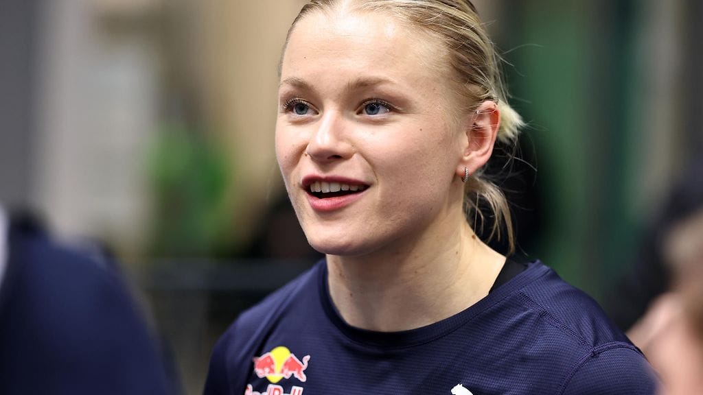 Tämä kuva Wilma Murrosta on yleisurheilun SM-kisoista Espoosta helmikuulta.