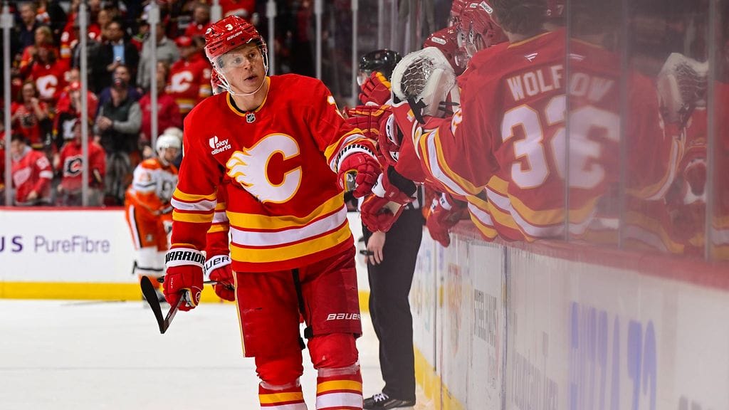 Olli Määttä on kääntänyt uransa suunnan Calgary Flamesin paidassa.