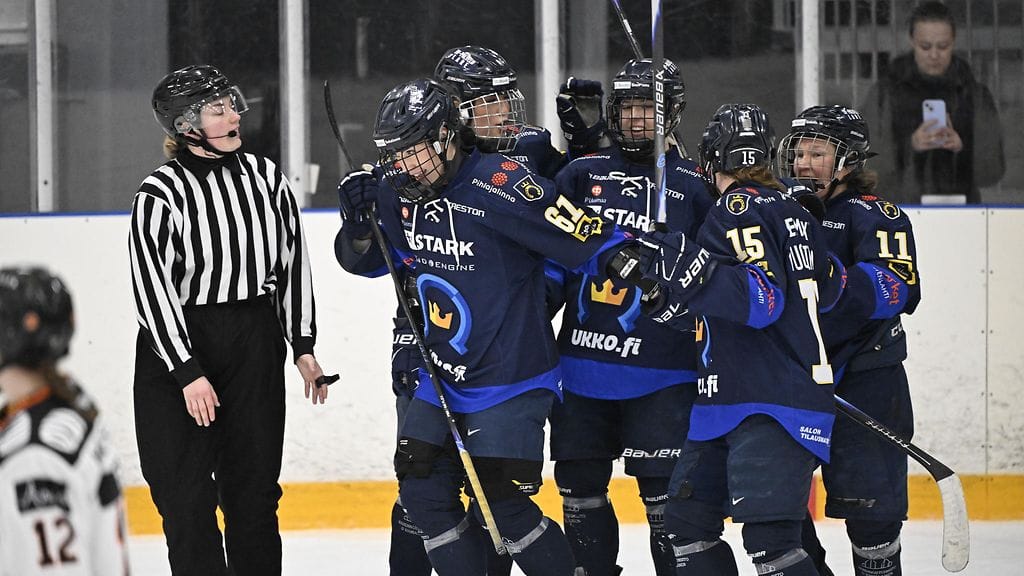 Emma Nuutinen osui Kiekko-Espoolle kahdesti.