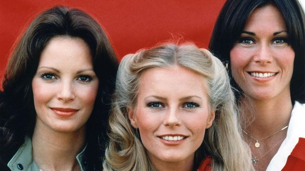 Jaclyn Smith, Cheryl Ladd ja Kate Jackson tähdittivät alkuperäistä Charlien enkelit -sarjaa.