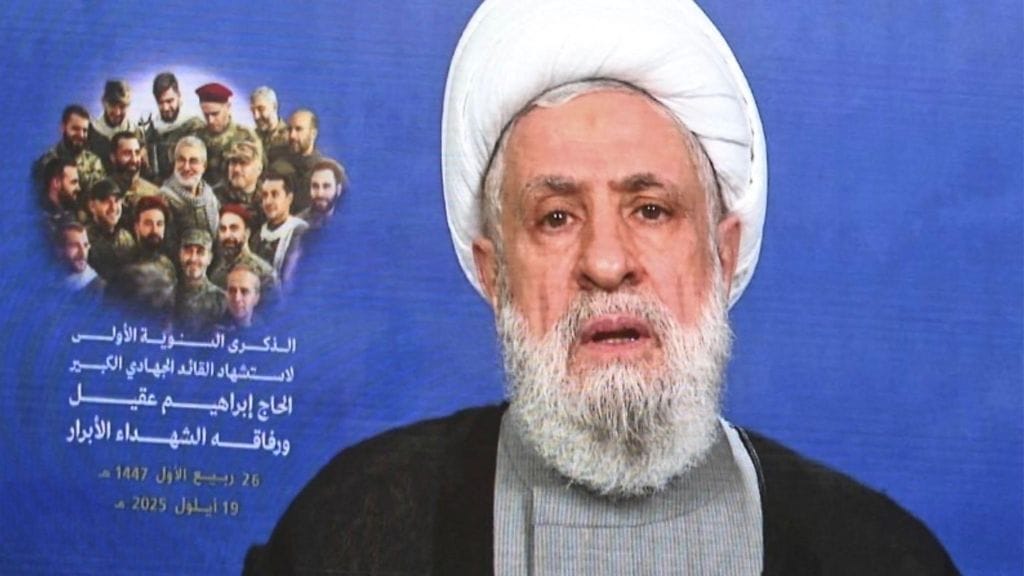 Hizbollahin pääsihteeri eli johtaja Naim Qassem.