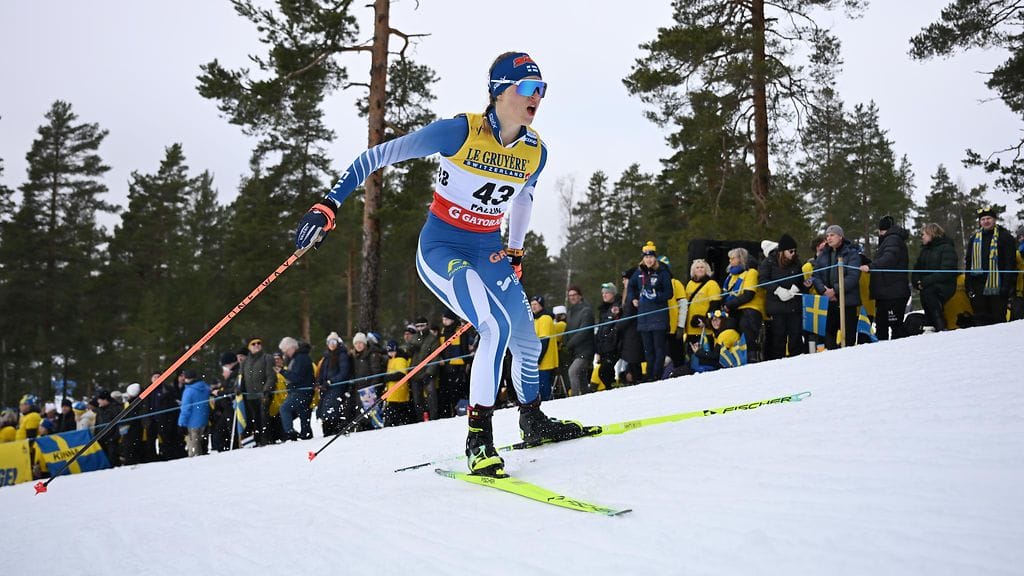 Tiia Olkkonen hiihti päättyneellä kaudella yhden normaalimatkan kilpailun, kun hän oli Oberhofissa kymmenen kilometrin kisassa 37:s.