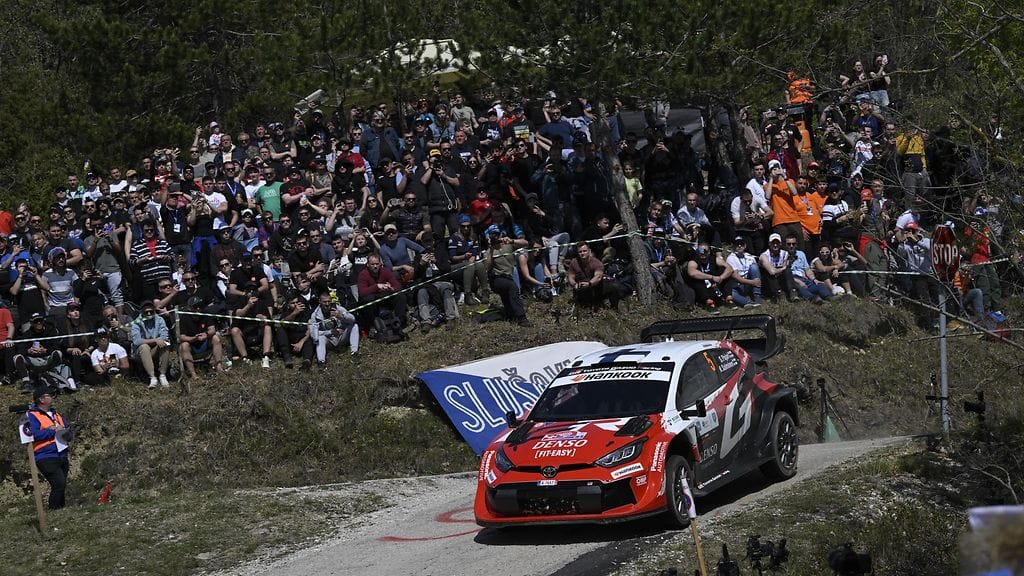 Sami Pajari johtaa Kroatian MM-rallia enää 11,8 sekunnilla.