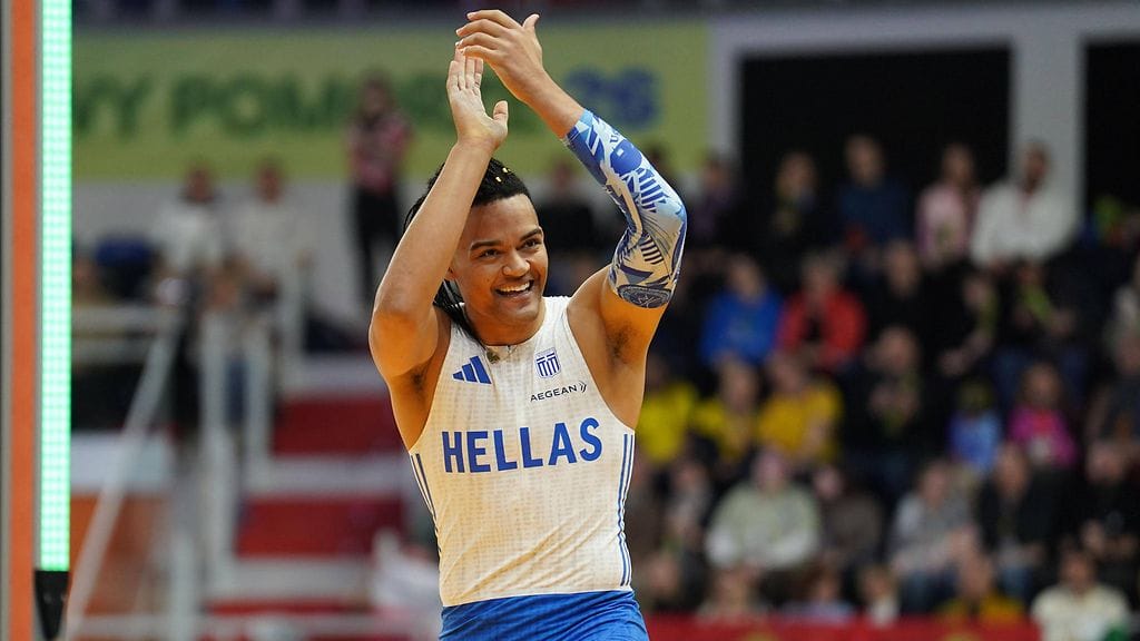 Emmanouil Karalis hyppäsi helmikuussa Ateenassa ennätyksensä 617.
