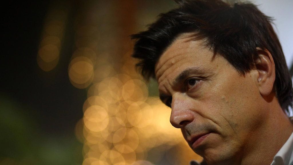 Toto Wolffin hermot olivat koetuksella vuonna 2016, vaikka Mercedes dominoi F1-sarjaa.