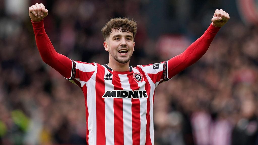 Oliver Arblaster voi tuulettaa myös viheriön ulkopuolella.