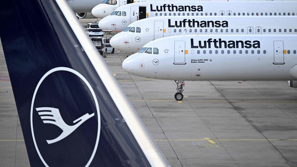 Lufthansan matkustamohenkilökunta menee lakkoon.