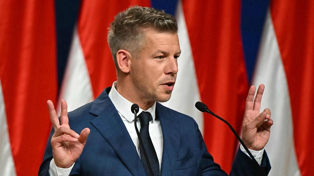 Unkarin tuleva pääministeri Peter Magyar 13. huhtikuuta. Magyarin Tisza-puolue otti sunnuntaina murskavoiton.