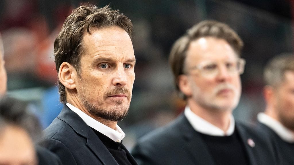 Patrick Fischer sai potkut Sveitsin miesten jääkiekkomaajoukkueen peräsimestä.