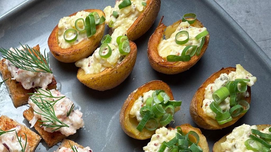 Perunasalaatin voi tehdä myös sormisyötävänä versiona!