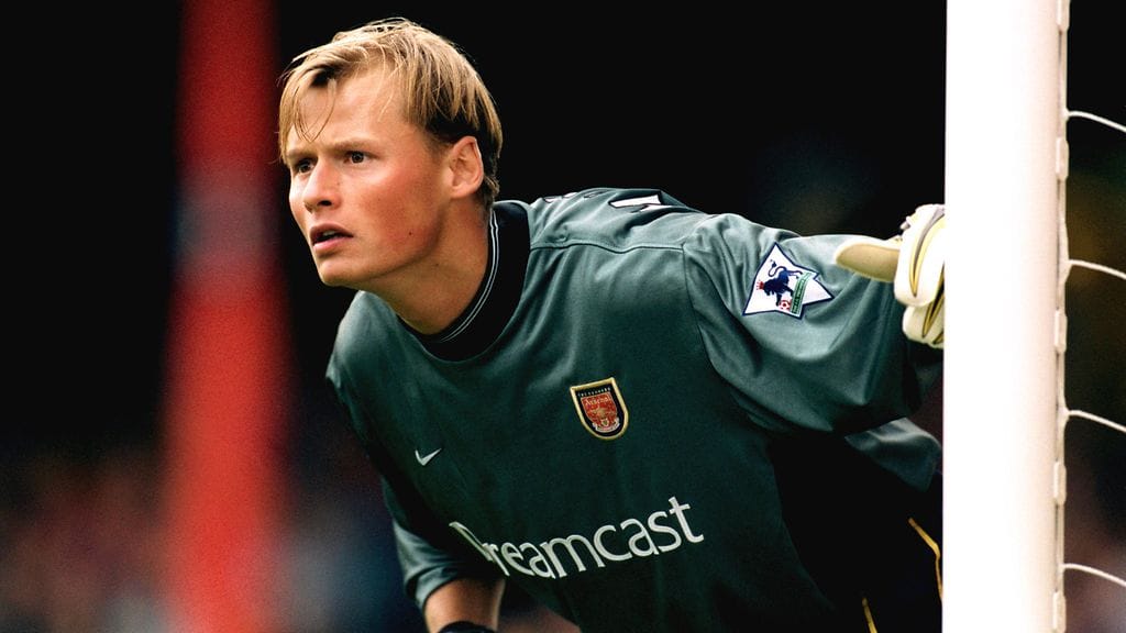 Alexander Manninger voitti Valioliigan mestaruuden kaudella 1997-1998. Hänet valittiin tuona kautena kertaalleen kuukauden pelaajaksi.