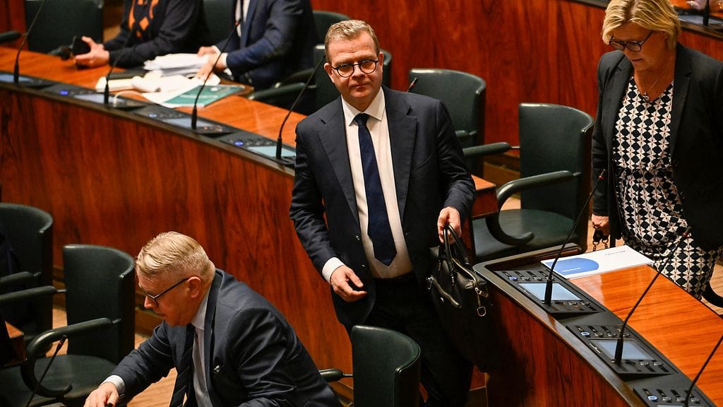 Pääministeri Petteri Orpo (kok.) eduskunnan täysistunnossa Helsingissä 15. huhtikuuta 2026.