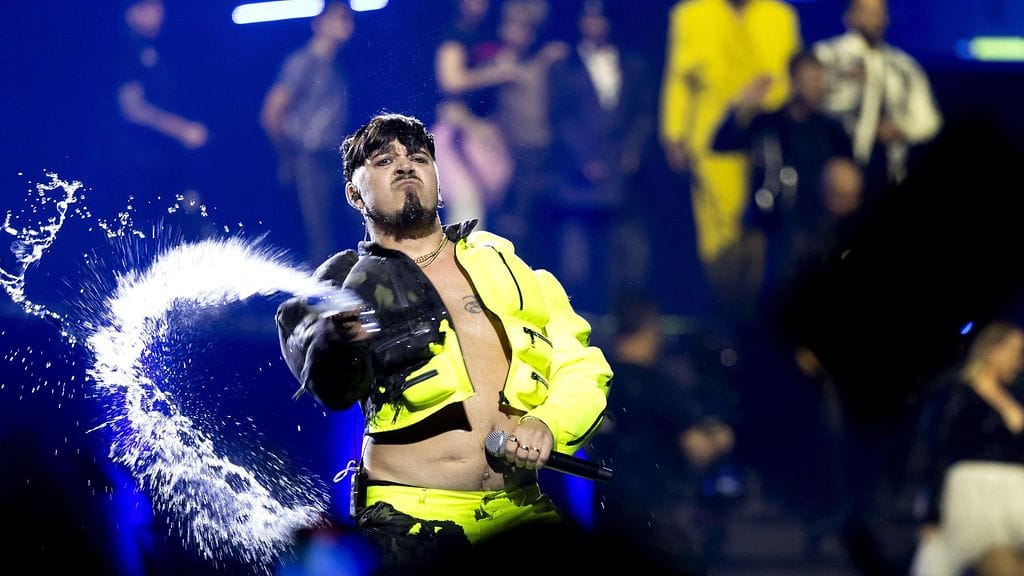 Viime viikonloppuna Käärijä esiintyi Coachellassa Joostin kanssa sekä nousi Red Rocksin lavalle yhdessä kansainvälisten tähtien bbno$:n ja Oliver Treen kanssa.