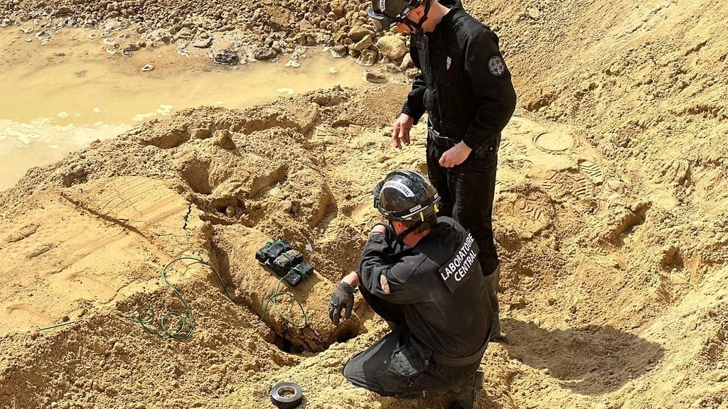 Huhtikuussa löydetty räjähde räjäytettiin hallitusti pariisilaislähiössä.