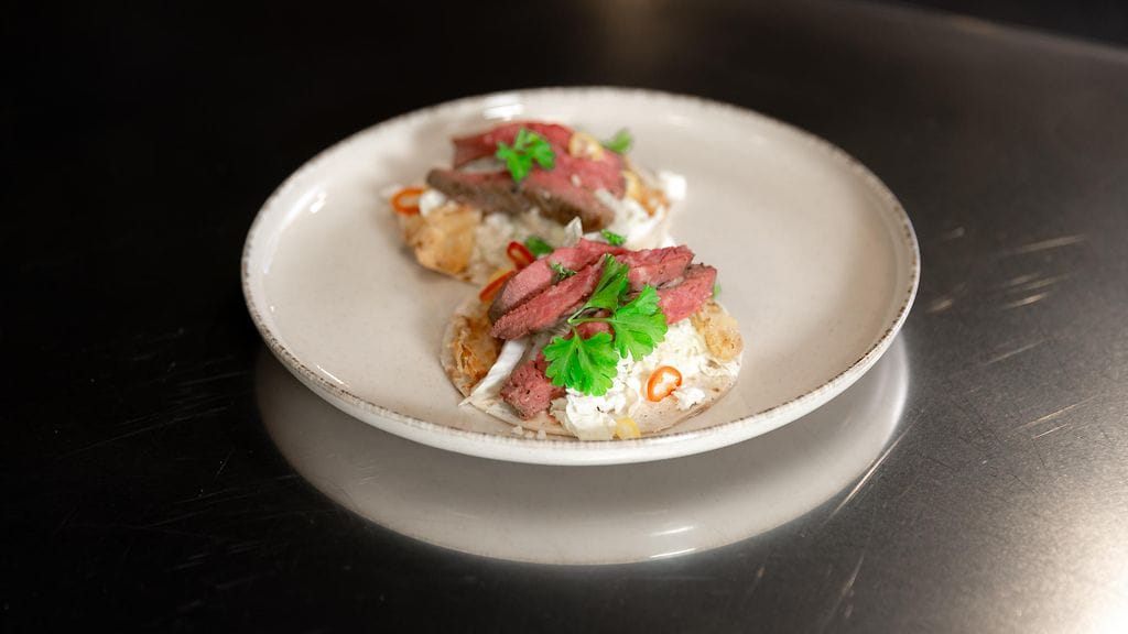 MasterChef Suomi: Flatbread naudan sisäfileellä ja inkiväärinen kiinankaalislaw, Roosan resepti