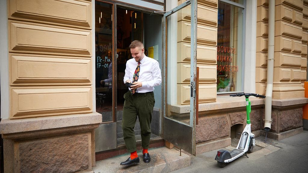 Luovuus kukkii kaaoksesta Samu Räsänen