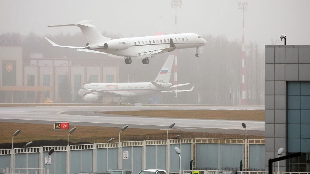 Kuva Moskovan lentokentältä. Kuvan koneet tai niiden lentoyhtiöt eivät liity tapaukseen.