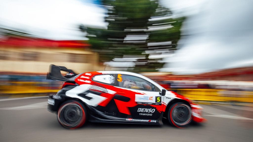 Sami Pajari on lupaavassa vauhdissa Kanarian MM-rallissa.