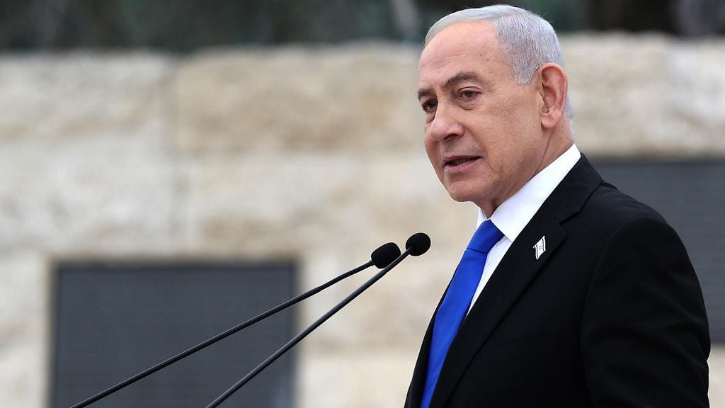 Benjamin Netanjahu kaatuneiden sotilaiden muistotilaisuudessa Jerusalemimssa tällä viikolla.