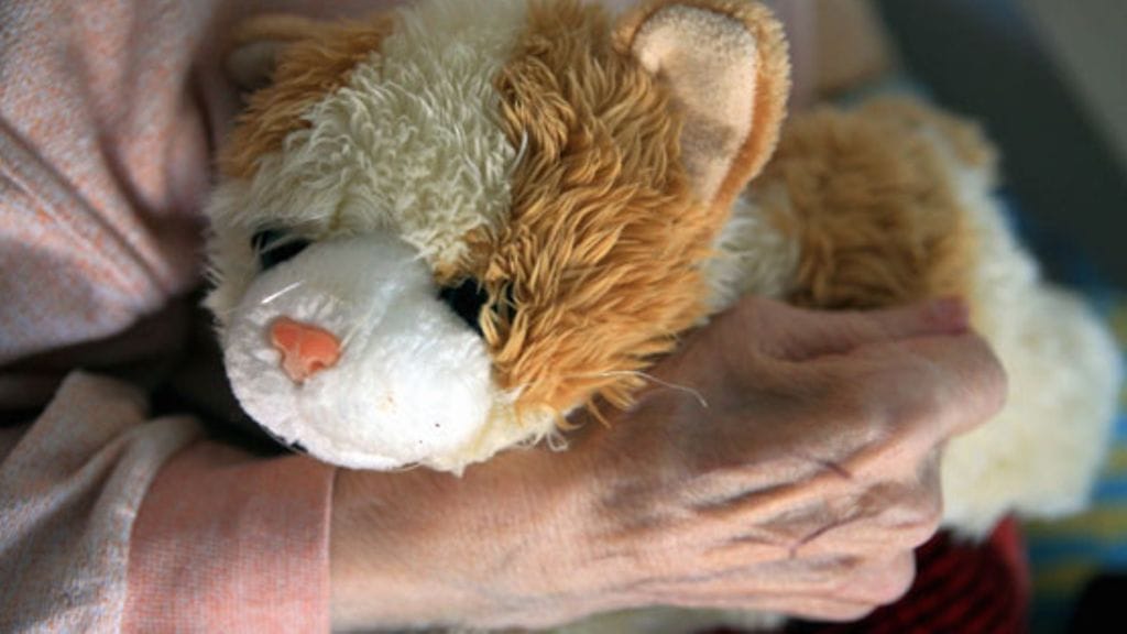 Dementiapotilas tarvitsisi kodinomaisen hoitopaikan