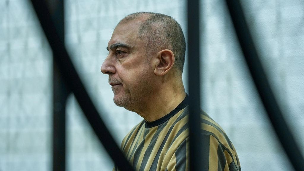 Al-Assadien sukulaismies ja entinen turvallisuusviranomainen Atif Najib.