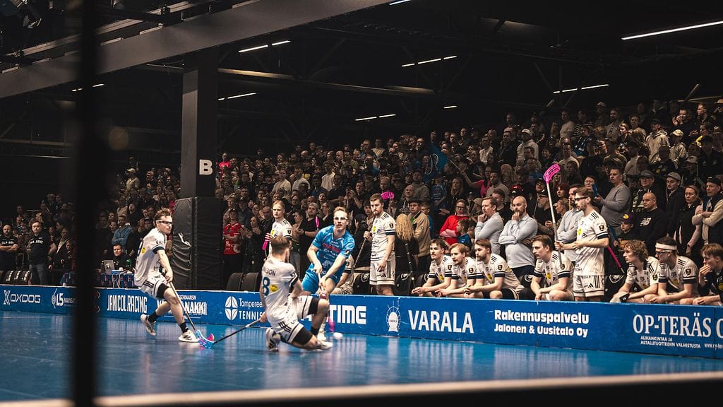 Classic siirtyi finaalisarjassa johtoon 1207 katsojan edessä. Kuva: F-liigan kuvapankki.